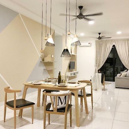Johor Bahru Paradigm Leplatino Homestay Экстерьер фото